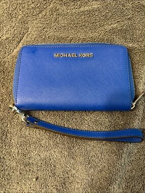 Michael Kors Cobalt Blue Zip-Around Wristlet